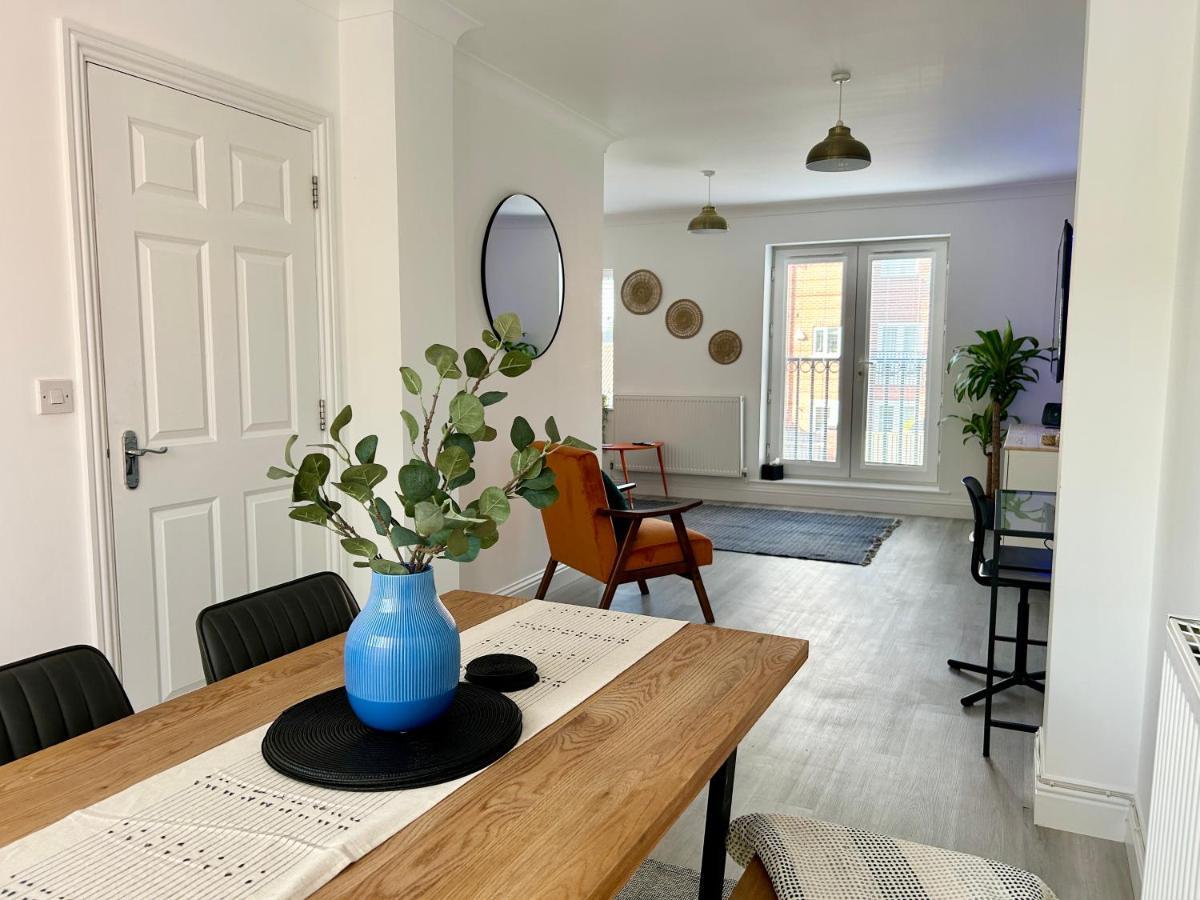 The Town House, Whole House Suitable For Contractors And Families Market Harborough Exteriér fotografie